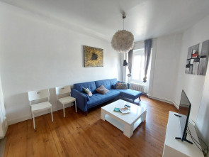 Appartement rénové en Location à Saint-etienne / 4 pièces 92m2