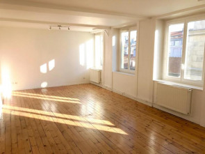 Appartement en Location à Saint-etienne / 4 pièces 126m2