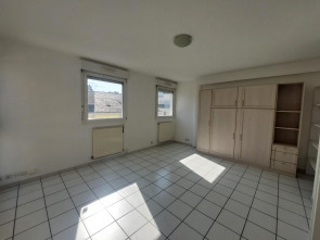 Appartement récent en Vente à Saint-etienne / 1 pièce 37m2
