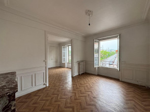 Appartement à rénover en Vente à Saint-etienne / 4 pièces 75m2
