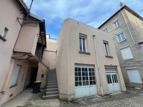 Immeuble loué en Vente à St-etienne / 2 pièces 145m2