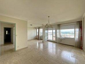 Appartement en Vente à St-etienne / 5 pièces 100m2