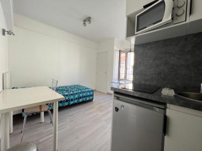 Appartement en Vente à Saint-etienne / 1 pièce 14m2