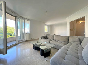 Appartement en Vente à Saint-etienne / 4 pièces 82m2