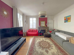 Appartement à rénover en Vente à Saint-etienne / 5 pièces 95m2